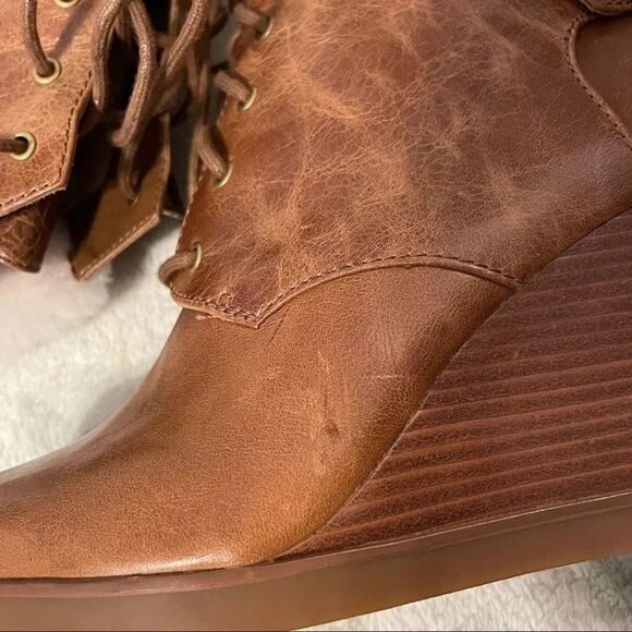 Michael Kors | Carrigan Wedge Boot - Picture 6 of 13